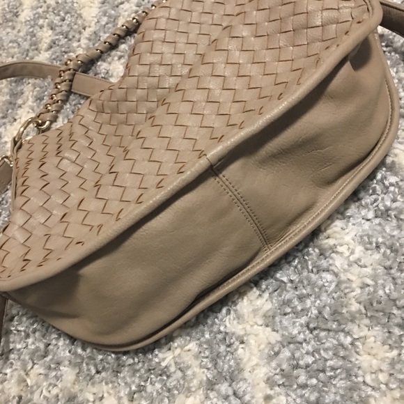 Purse beige/taupe in color - Picture 3 of 3